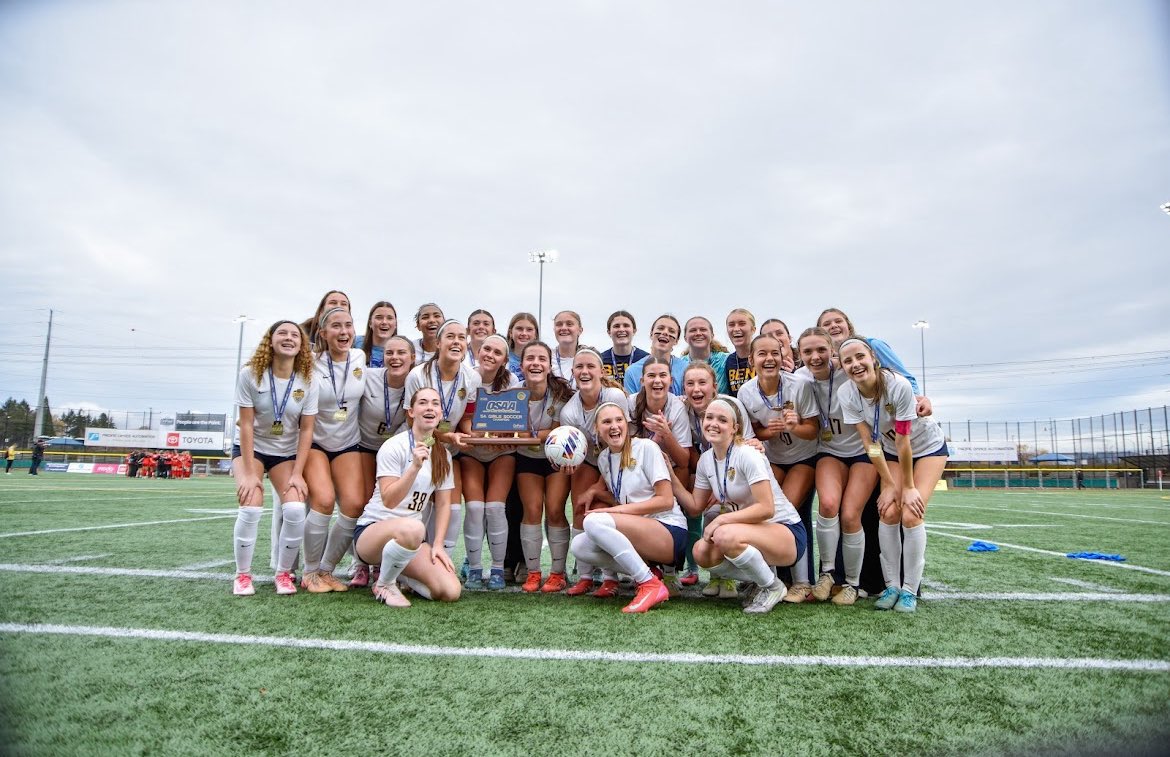 brooklyn_met's tweet photo. So grateful for this team and the opportunities the lord has provided us with!! Thank you to everyone who has poured into this program over the course of the season. 1st in the state, can’t wait to see what next season holds!! https://t.co/X2HqG03D2H