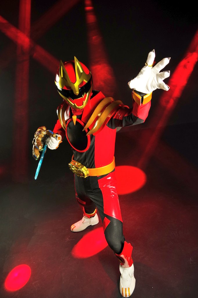 SableJetShadow's tweet image. SUPER SENTAI FOREVER.