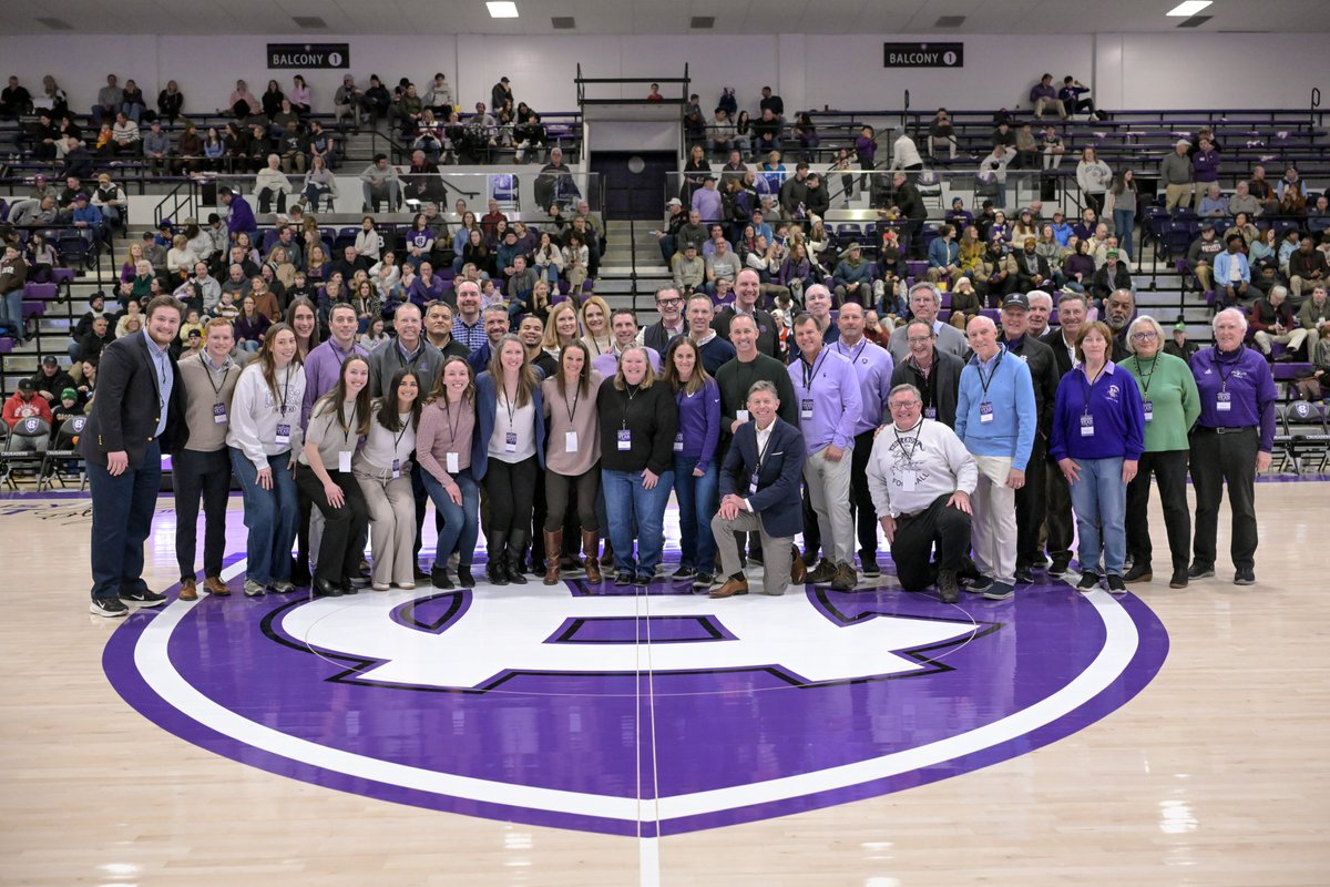 Holy Cross Athletics tweet media