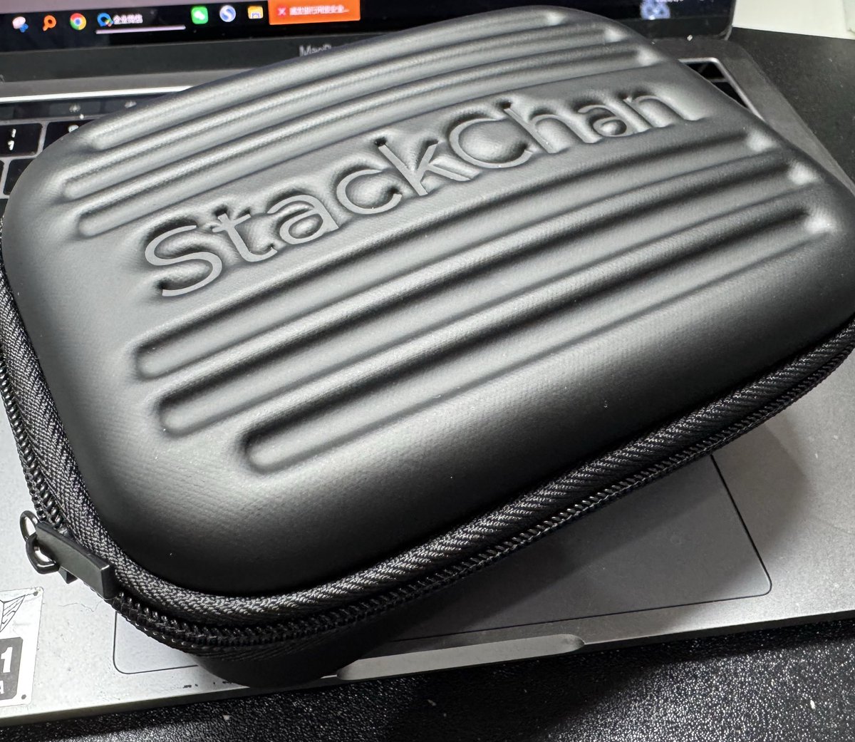 Carrying Case sample arrived.