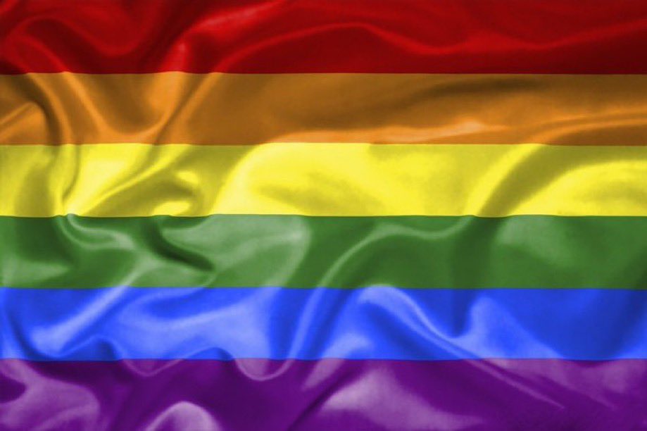 updatecultura's tweet photo. Anitta revela que Plinio é LGBTQIAPN+. https://t.co/7H4IvKqKEh