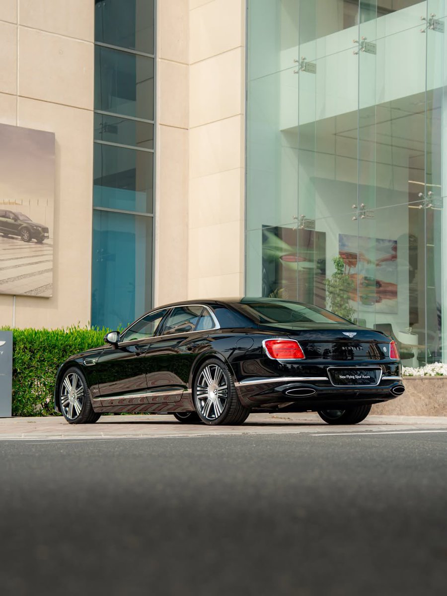 autochat360's tweet image. #Bentley Flying Spur😍