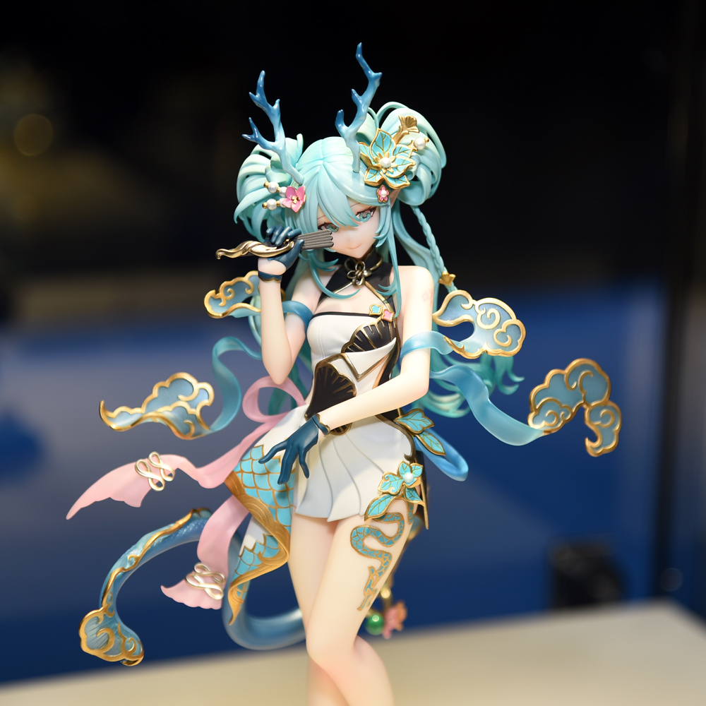 amiamihobbynews's tweet photo. ＜速報＞
#WF2026W
￣￣￣￣￣￣￣￣￣￣￣￣
海洋堂
初音ミク 青龍Ver.
＿＿＿＿＿＿＿＿＿＿＿＿
#初音ミク #VOCALOID
#ワンフェス #ワンフェス2026冬 https://t.co/mjbCMBhH8d