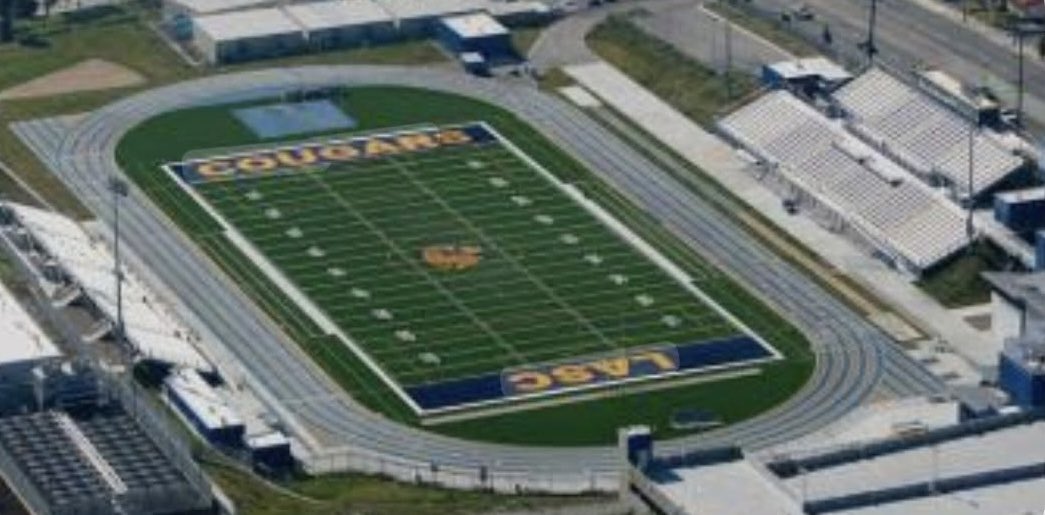 Chase_Morrison0's tweet photo. I am blessed to continue my football journey after having a conversation with @LASCCollege79 I have received my fifth  official offer.
@michaelJreed4 @rongolf6807 @1teamdriven @headcoachmiller @sierravistafb @Ath_Dynasty @PrepRedzoneNV @CoachCarlson55 @rayray_rodgers https://t.co/3q2GcqQEzW