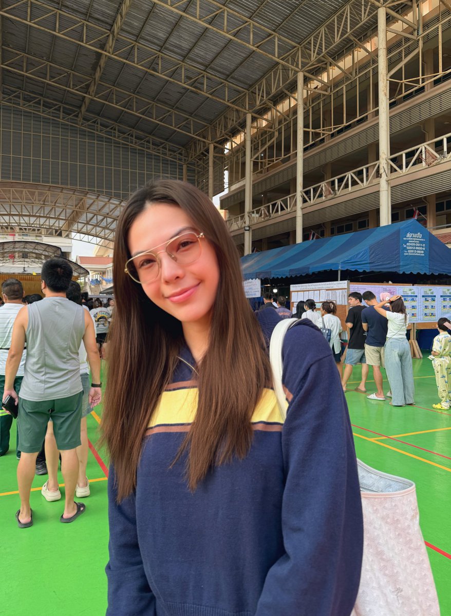 เช้านี้ซญมาใช้สิทธิ์เลือกตั้ง+ประชามติแล้วค้าบบบบ เสียงของทุกคนมีคุณค่าและมีความหมาย อย่าลืมออกมาใช้สิทธิกันนะคะ 🤍 
#เลือกตั้ง2569