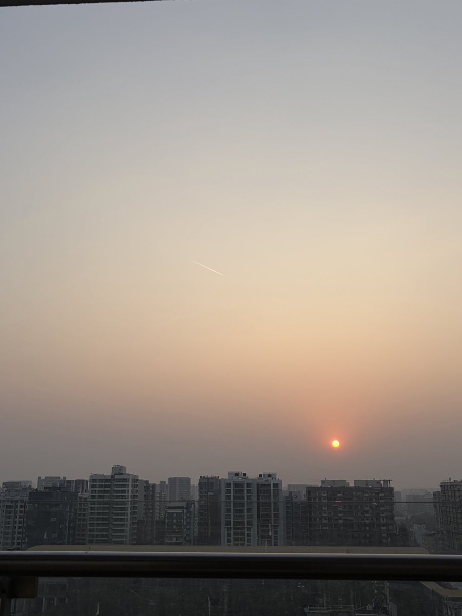 nitin_InCredMF's tweet photo. Similar object seen today on the same date 8th Feb and same time! https://t.co/yqrU7Ljs3N