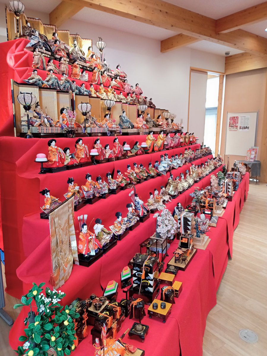 🎎氏家雛めぐり開催してます🎎
【2月8日(日)11:00の状況】
※氏家木工、めぐり屋は雪のため本日は臨時休館となります。

氏家駅付近、現在道路に雪はほぼありません。
歩道や細い道などはまだ雪が残っている場所もあります。