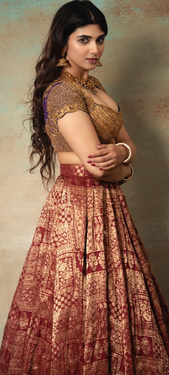 pablo__717's tweet image. #pragyanagra 🥵
1/3