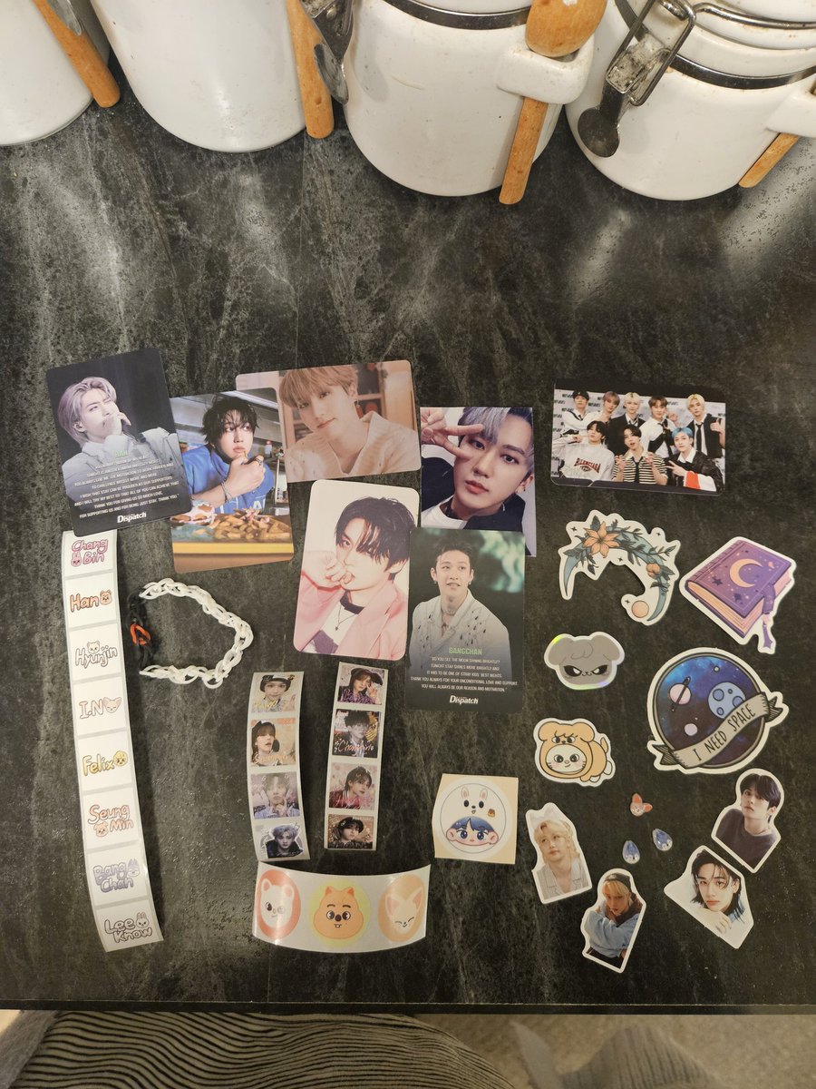 tinlynn81's tweet photo. Tonight I went to the #dominATE_Experience and I have to say, Chan would be proud of how warm and welcoming everyone was. 

There was such a wide range of ages there. We laughed, cried, cheered, sang, and danced. I feel like I gained some new family tonight.

Also...freebies! https://t.co/6CsVjB1wAV