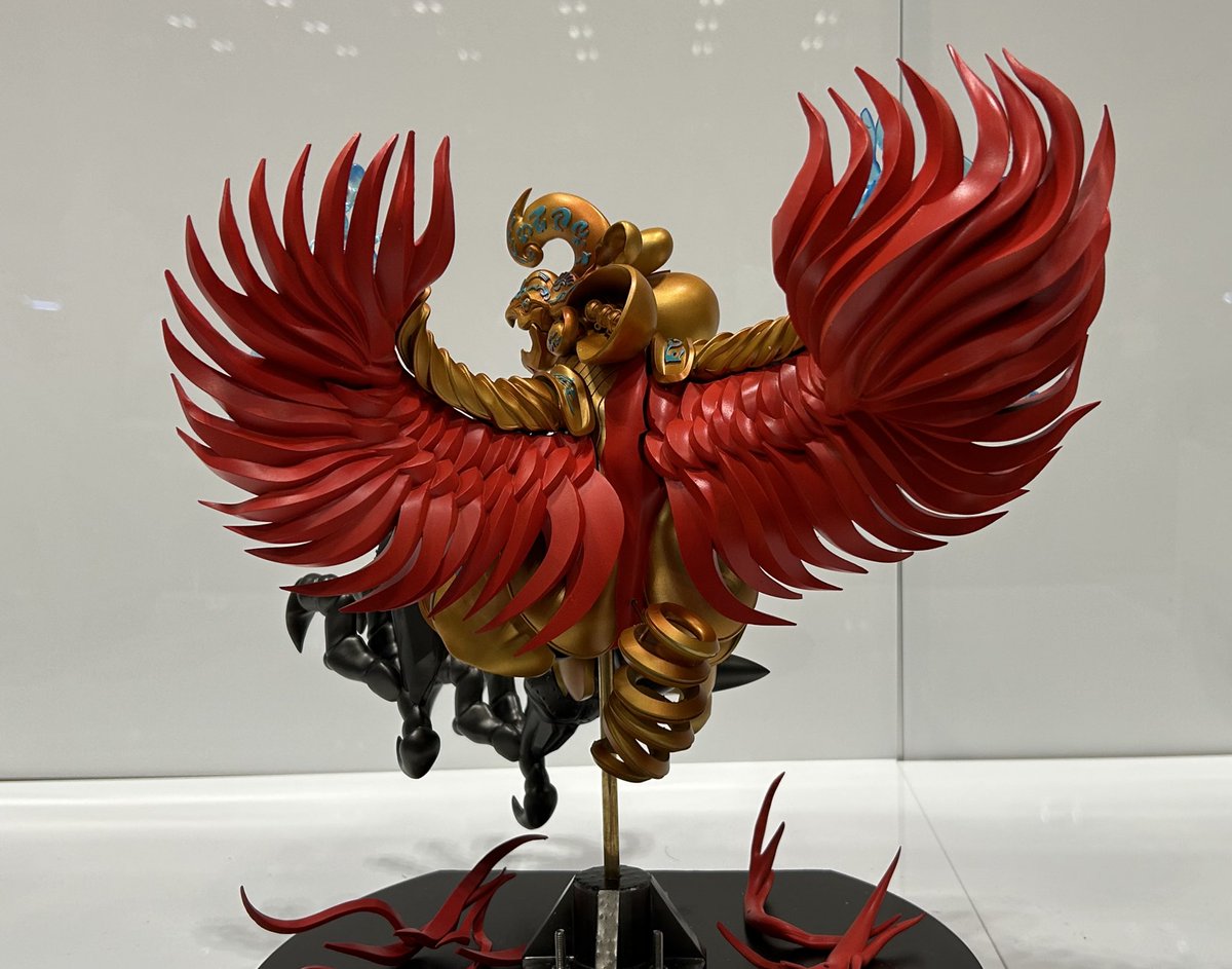 WF新作①
デュエル•マスターズより

「竜極神メツ」
全身フィギュア制作しました！

デュエプレsecイラストの再現です！
ワンフェス会場に展示しています！

…メツができたということは..?
#デュエルマスターズ 
#WF2026冬