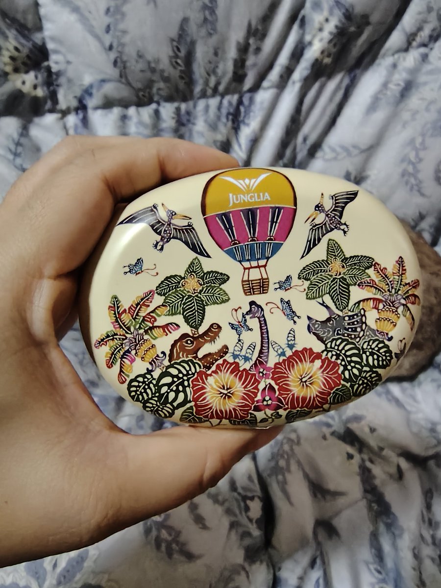 よく見たら恐竜だ！！