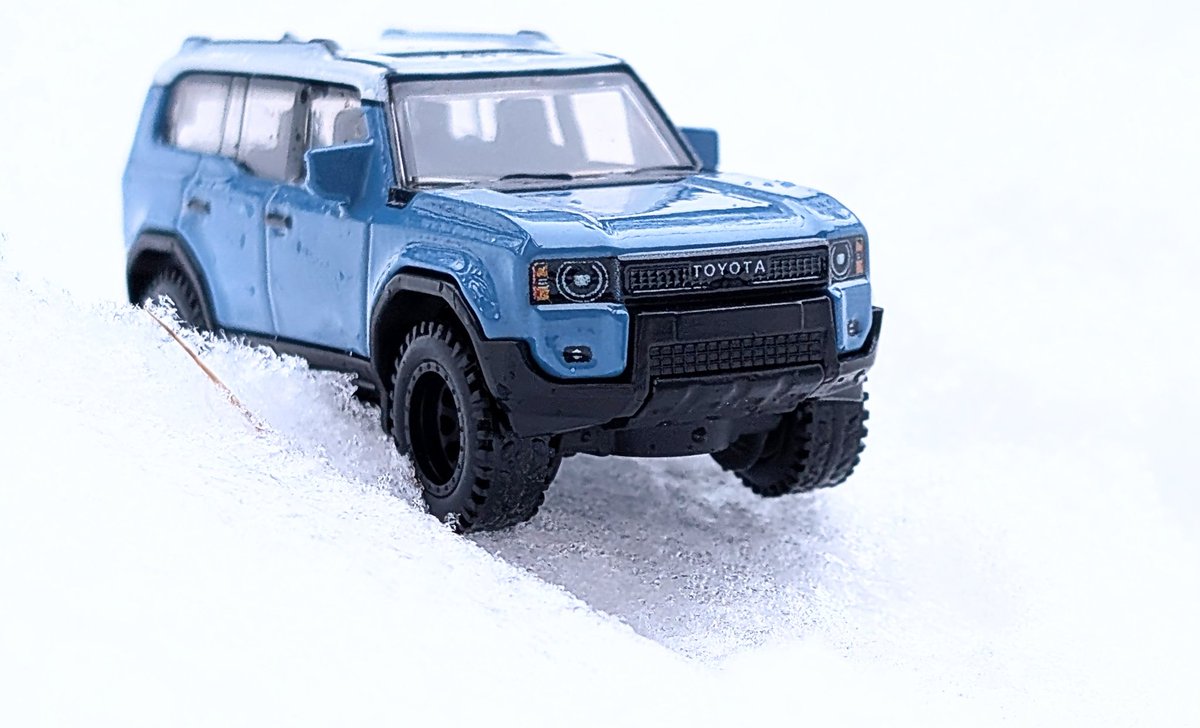 いい歳して雪遊び···😅