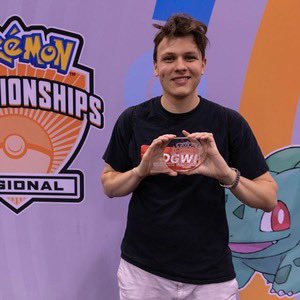 theethanhuffman's tweet image. AzulGG donates $100,000 to the LGTBQ+

“Let me in” he states.