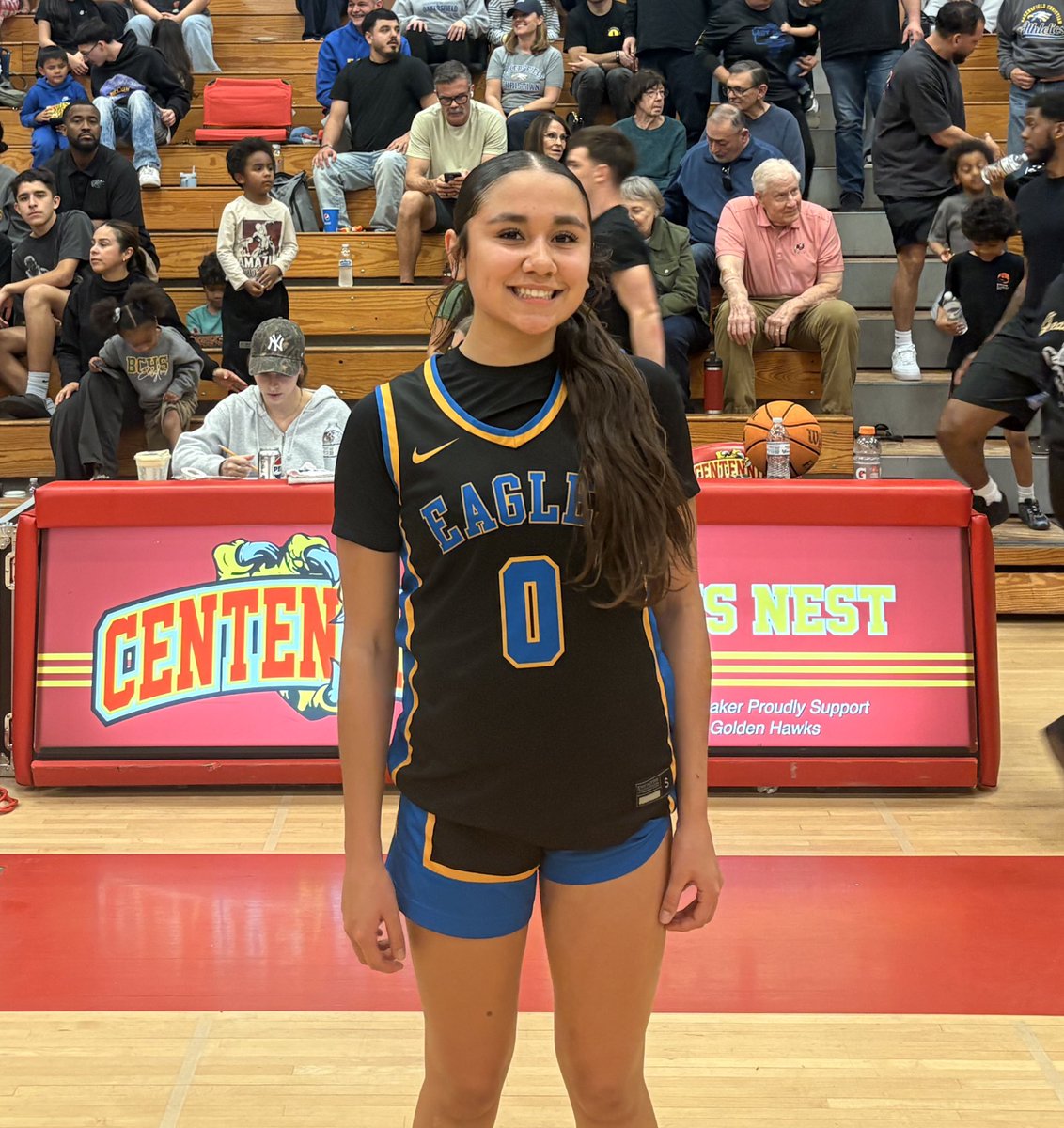 Pdouble_33's tweet photo. @CifCentral 🏀

Final Score (Girls)

Bakersfield Christian 67
Centennial 60

Top Scorers

Eagles:
Kalaya Miller 31 (4 3s)
Brielle Medrano 25 (5 3s)

Kai Shaw 22
Keke Shaw 18

@CalHiSports @paulmeadors @trevhorn @bchssports @CentennialHawks https://t.co/vm3Cc5ZG4L