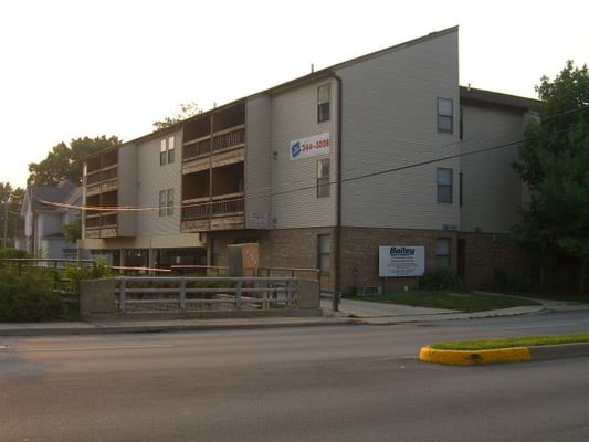 The reason all these slav Balkan players go to Illinois is cause Champaign reminds them of home