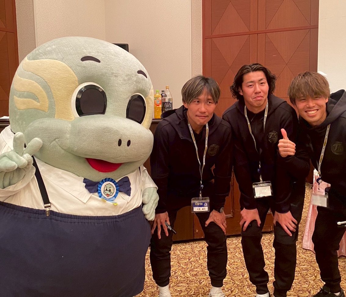 12neetan's tweet photo. 試合のかわりに、今日はせんしゅのみんなと撮ったお写真たっくさんのせていきます！！

みなさんが少しでも楽しい気持ちになってくれるといいな( ᵕᴗᵕ )✩⡱ https://t.co/Ttva2BCoeq
