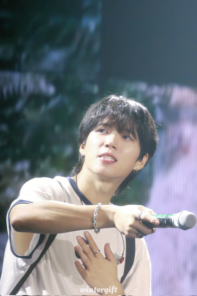 _WinterGift's tweet photo. 우현이 생일 축하해🎂
항상 건강하고 행복하세요 😘
#우현 #남우현 #WOOHYUN 
#인피니트 #INFINITE 
#HappyWooHyunDay https://t.co/ipjRCTi7Um