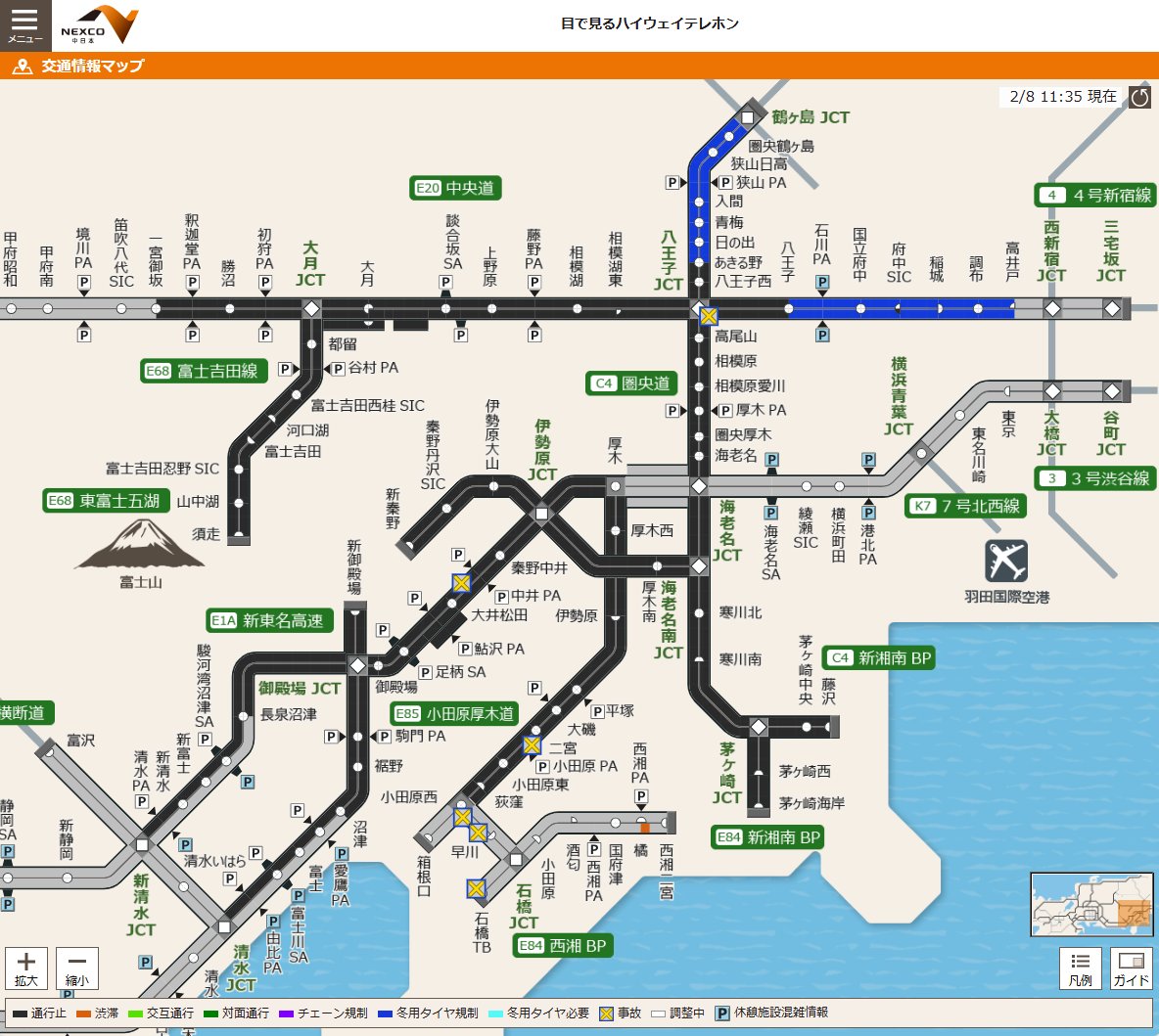 【雪による ＃通行止め 実施中（拡大）】2月8日（日）11時35分現在
ご覧の区間で通行止めをおこなっています。
＃東名 ＃新東名 の一部区間なども通行止め開始。

通行止め区間以外でも、雪が強く降っているところがあります。
路面状況の急変にご注意ください。視界も悪くなっています。
