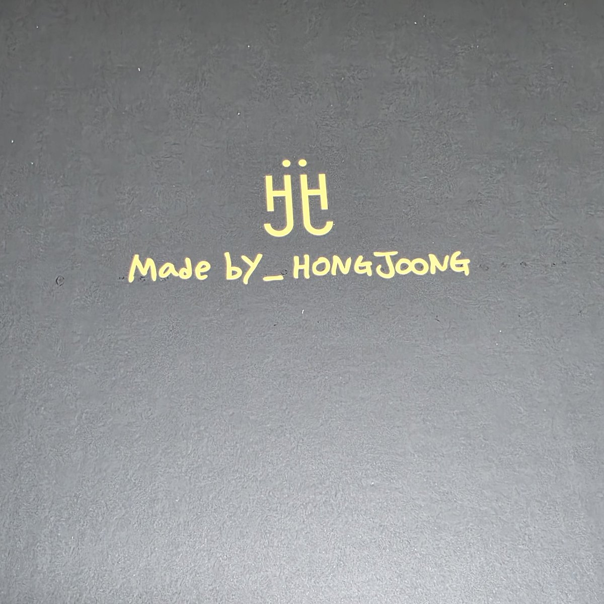 m0men1_s2's tweet image. 홍중이 생일 엠디 왔다 🫶🏻 아니 박스가 진짜 크고 무드등도 생각보다 엄청 커 ㅋㅋㅋㅋ