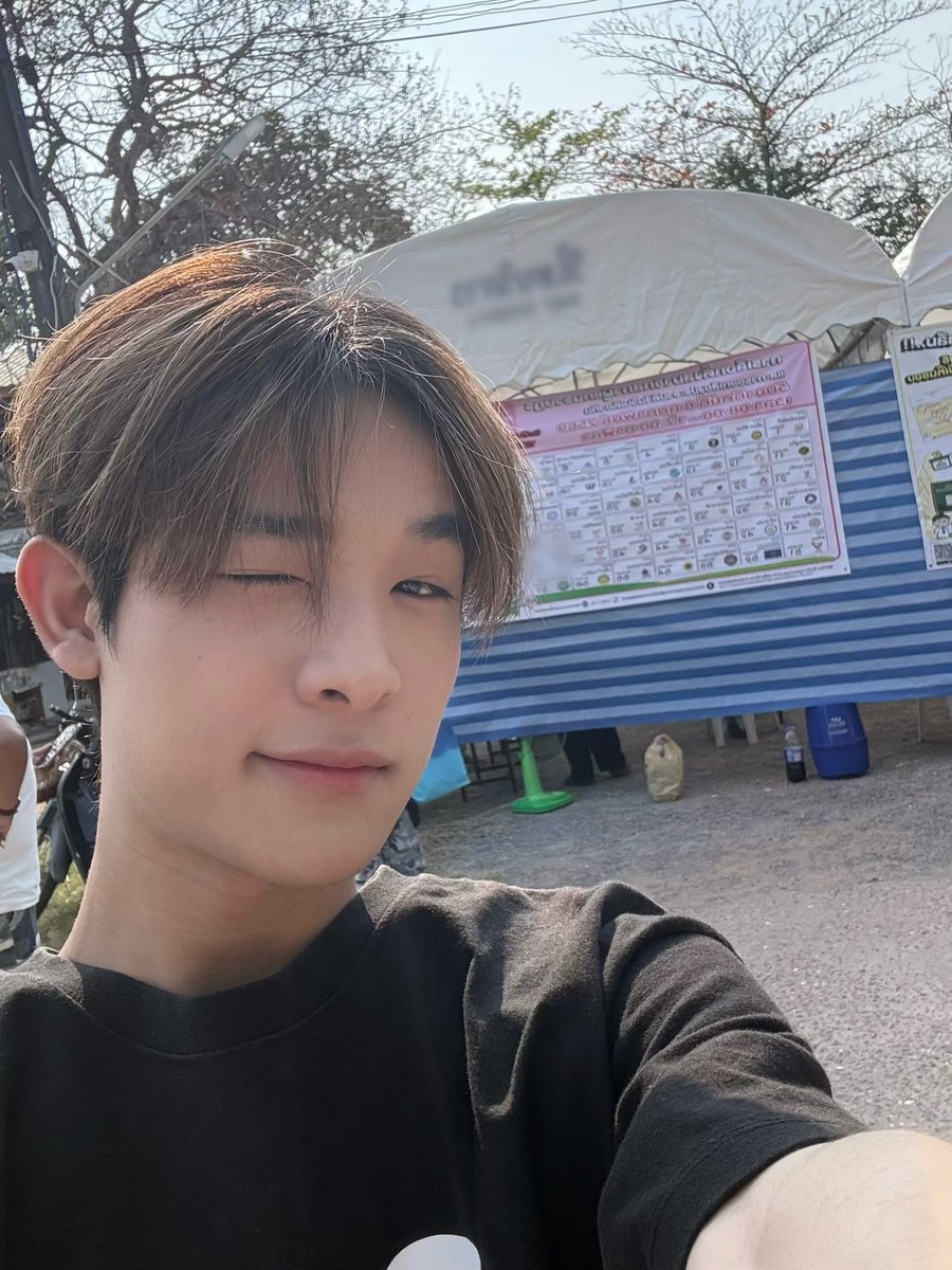 ออกมาใช้สิทธิ์กันน้าบ 🗳️🖇️ 
#เลือกตั้ง69