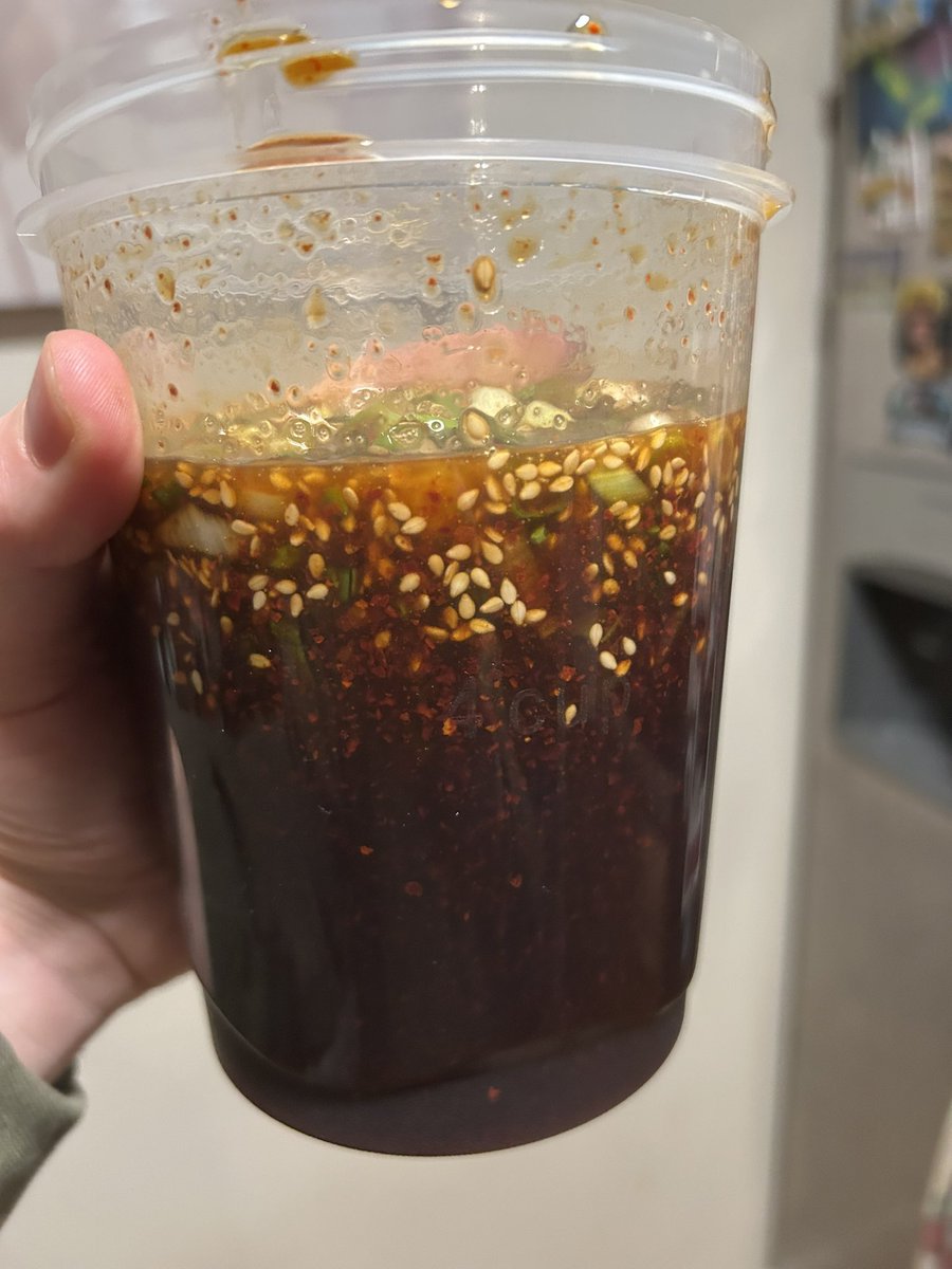 Lee’s Reviews tweet media