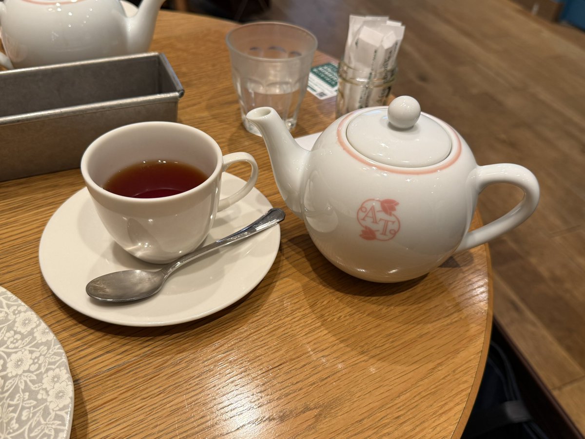 本日の昼飯です✋
ちょっと贅沢な気分です😊