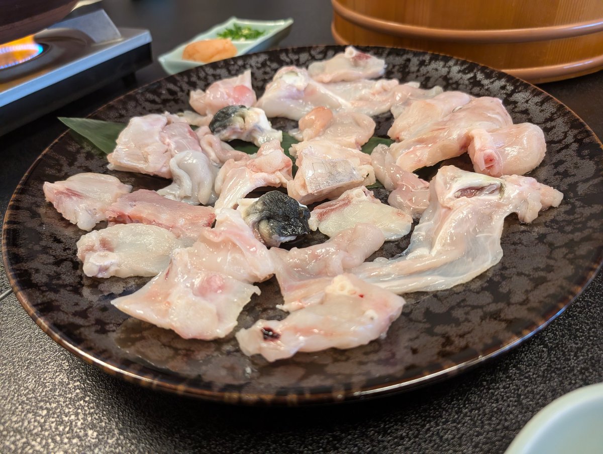 トンピ～ tweet media