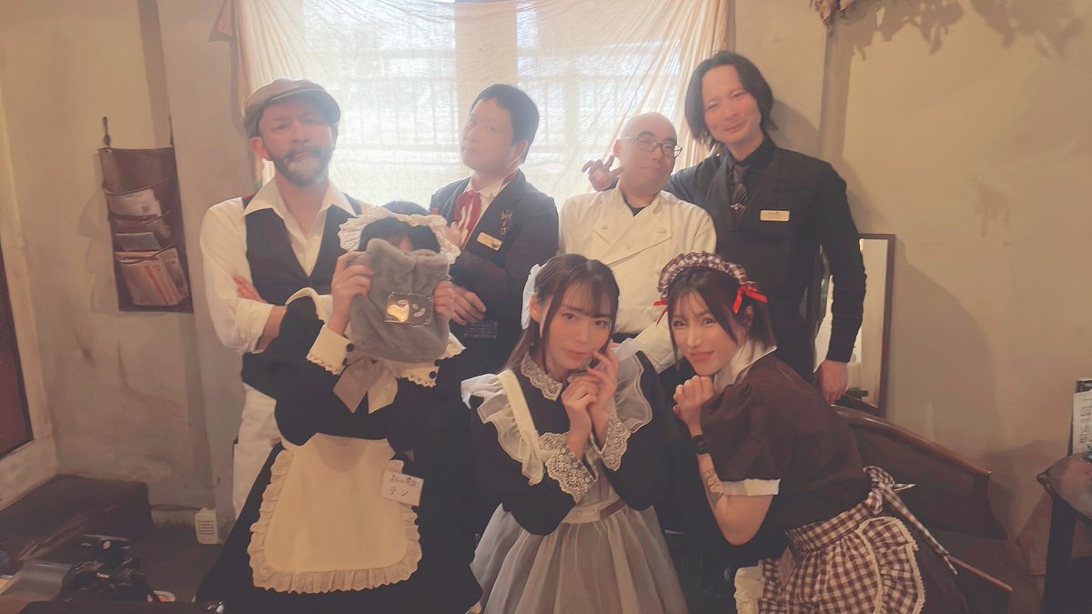 12時よりオープンいたします。
今しばらくお待ちくださいませ。