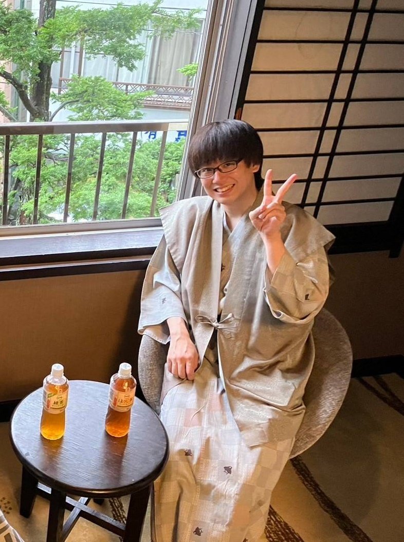 9sojun's tweet image. 友人に、お前は何故写真でこんなに人が変わるんだって言われたw
確かに酷すぎるwww
（全て2年以内のもの）
髪型って本当に大事だなと思った…
でもよぉ…自分何がいいのか分からないんだw