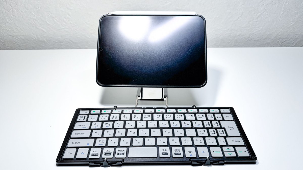 TaroAozora's tweet photo. iPad mini 6の機動力を極めた鉄板EDC

Majextand MとMOBO Keyboard 2の組み合わせで、
どこでも即座にフルワークスペースが完成。
これで、意外と何でもこなせるんだよね。

#iPadmini6 #EDC #ガジェット #MOBO https://t.co/UzTVeO9vO1