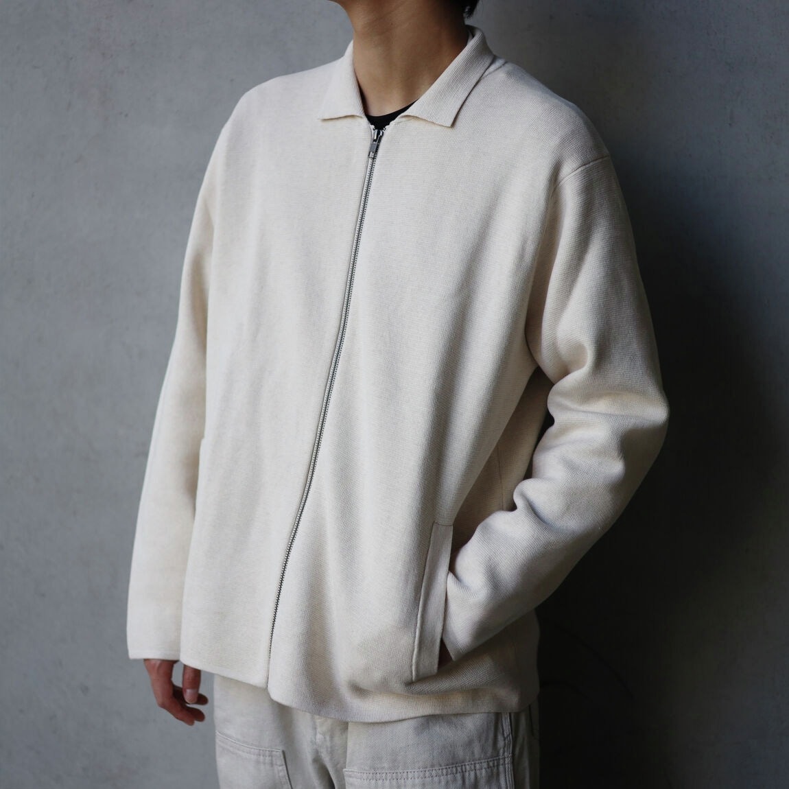 MUJI Labo』から、襟付きのジップカーディガンが新登場。 綿100％の