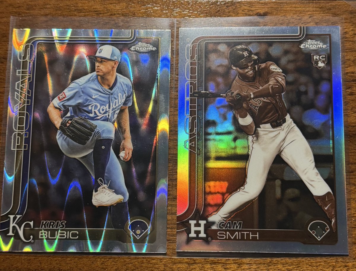 BALLBAKEDTAKES's tweet photo. My cards from tonight #bubic #camsmith https://t.co/uoo8kgwbf4