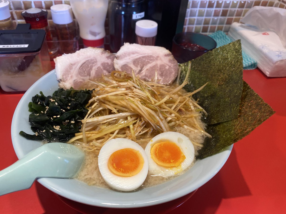 スリー tweet media