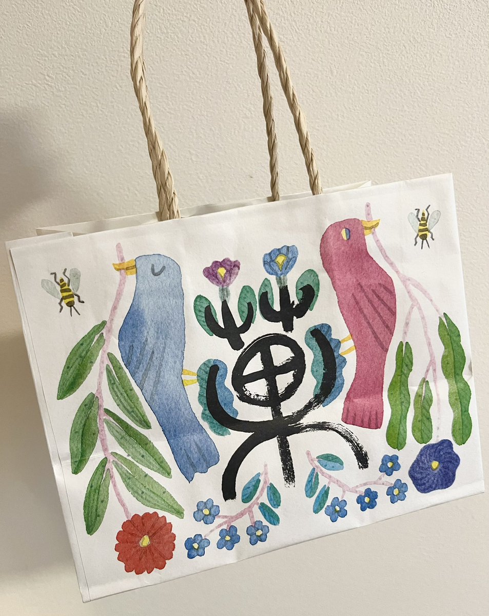 今年も無事購入できました。鈴懸さんの鈴乃トリュフ。年に一度の美味しさ🍫限定ショッパーも大好き(使えなくて毎年取ってある)。