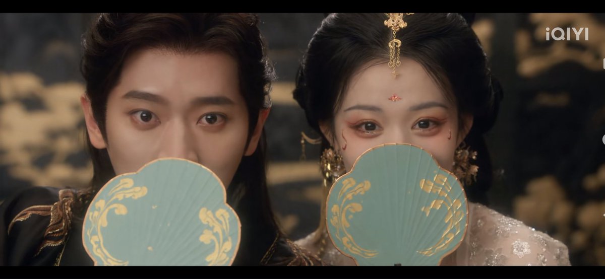 KrayTran's tweet photo. Starting #HowDareYou today after catching up on #UnveilJadewind. The two leads are so silly and cute! I always see a serious #ChengLei so it's refreshing to see him more relaxed in here along with #WangChuran. #成何体统 https://t.co/yOTjaYAOuX