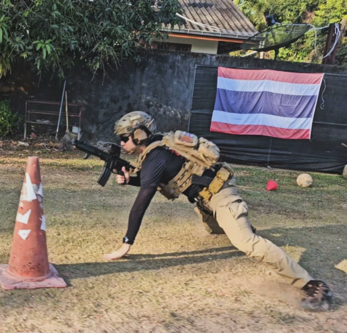 LordAut's tweet photo. ท่านี้ชื่อว่า...... เ_า ฟ้าประทาน
#thebrightness #ตราด https://t.co/IXPyuu0AQJ