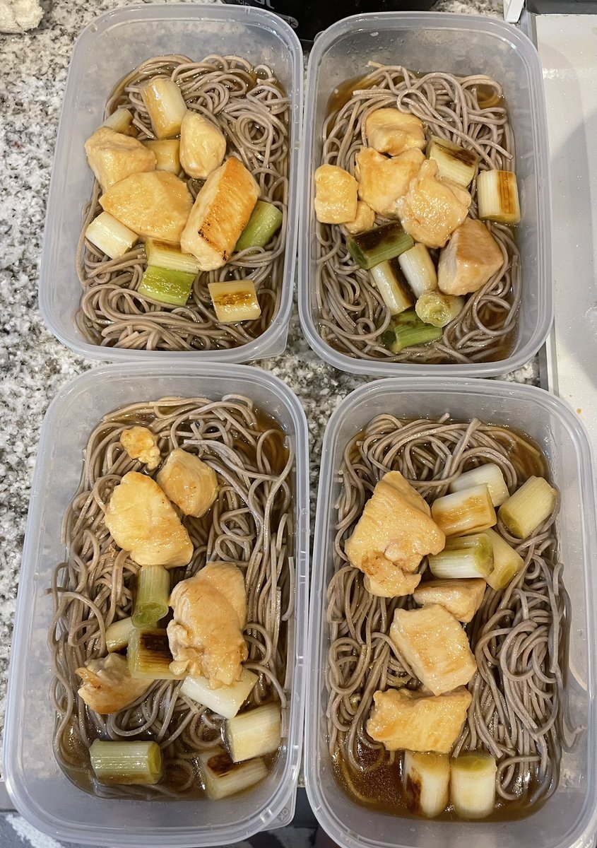 Yumiko30285300's tweet image. 昨日のスープが美味しかったので、お蕎麦好きだし、会社のお昼にお蕎麦食べれたら最高だなぁって思って作ってみた✌️
明日からのお昼が楽しみになりました✨