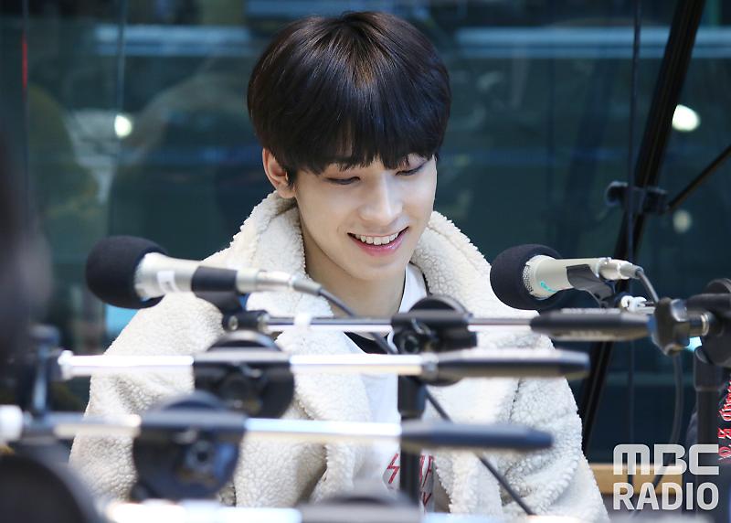 180208 두시의 데이트
#전원우 #원우 #wonwoo #ウォヌ #세븐틴 #SEVENTEEN