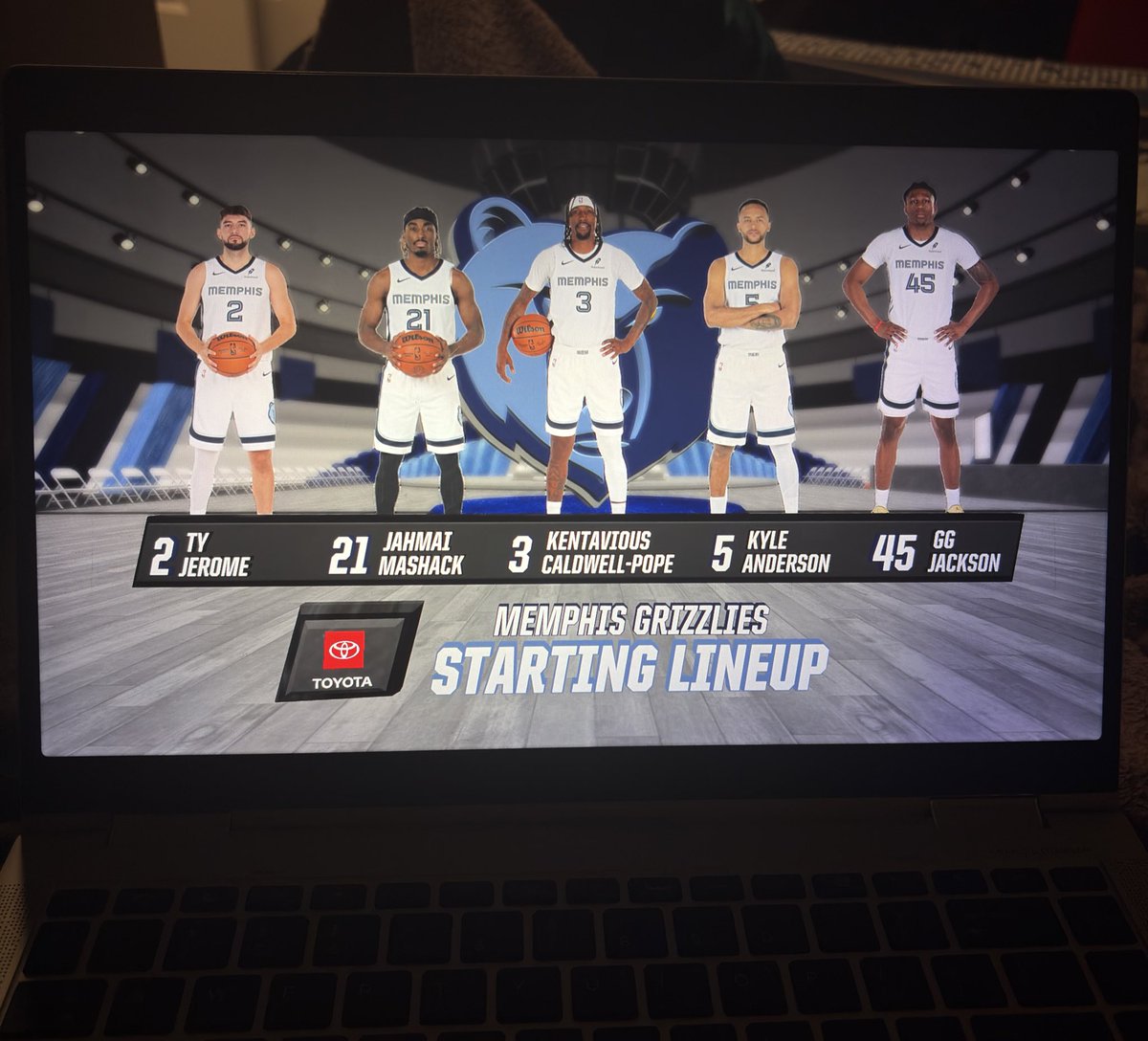 zinzy°🐻 tweet media