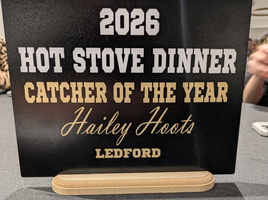 Ledfordsoftball's tweet photo. Ledford Softball's Hailey Hoots brought home Catcher of the Year Honors at tonight's Piedmont Hot Stove Awards Dinner 🏆 A great honor for a hardworking young lady. Congratulations Hailey! @HHoots_11 https://t.co/3fmXjTrnkL