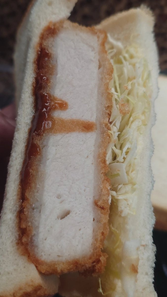 初めてカツサンド食べた