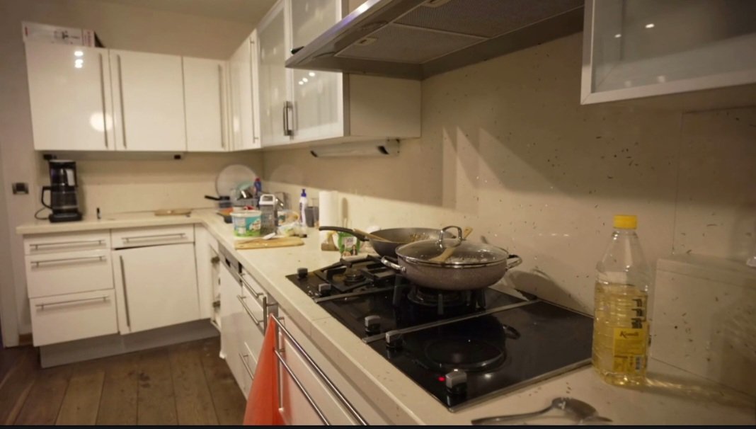 "yemek yaptığımız yeri de temizlemeliyiz "