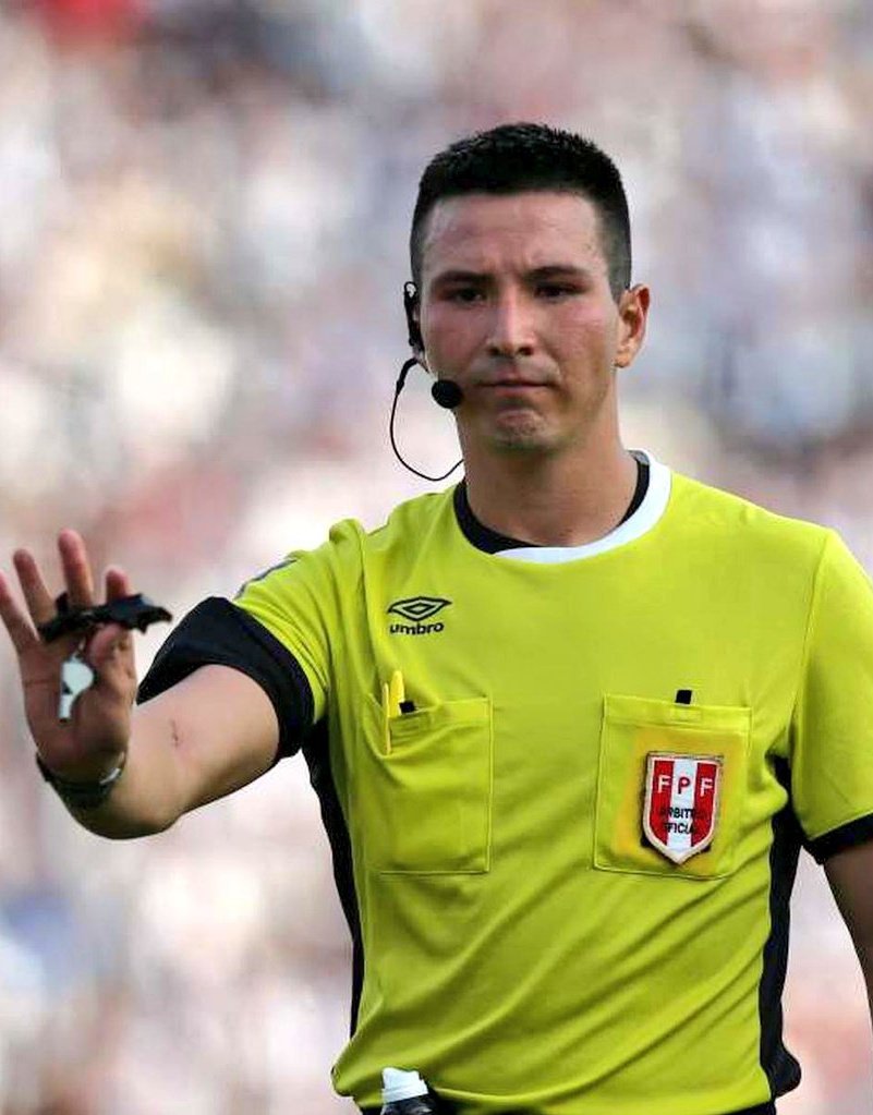 Franco Velazco te pones las pilas  o nos cagan todo el año, los delincuentes de la CONAL están digitados para robarle a <a href="/Universitario/">Universitario</a> .

DELINCUENTES : 
- Alejandro Villanueva en el VAR
- Kevin Ortega arbitro principal.