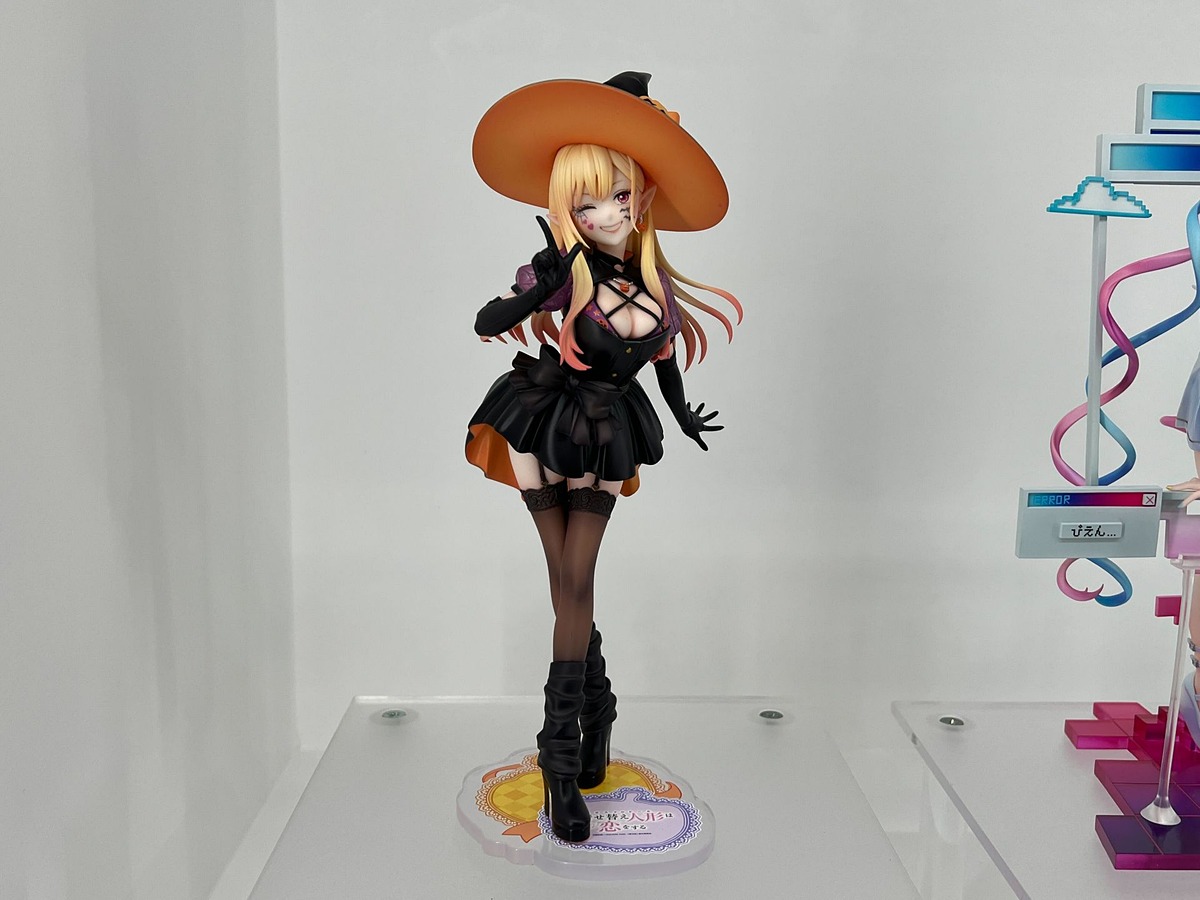 着せ恋」「エヴァ」「リコリコ」など様々な作品のスケールフィギュアが