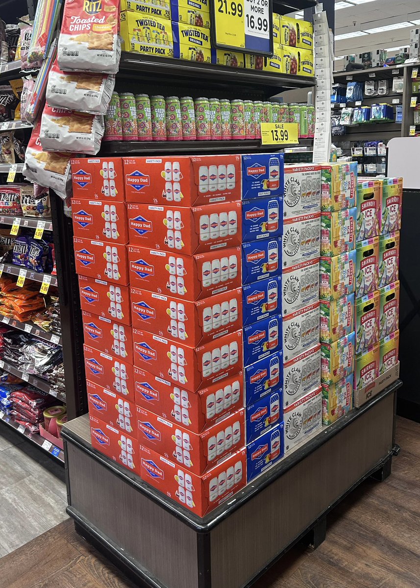 Happy Dad tweet media