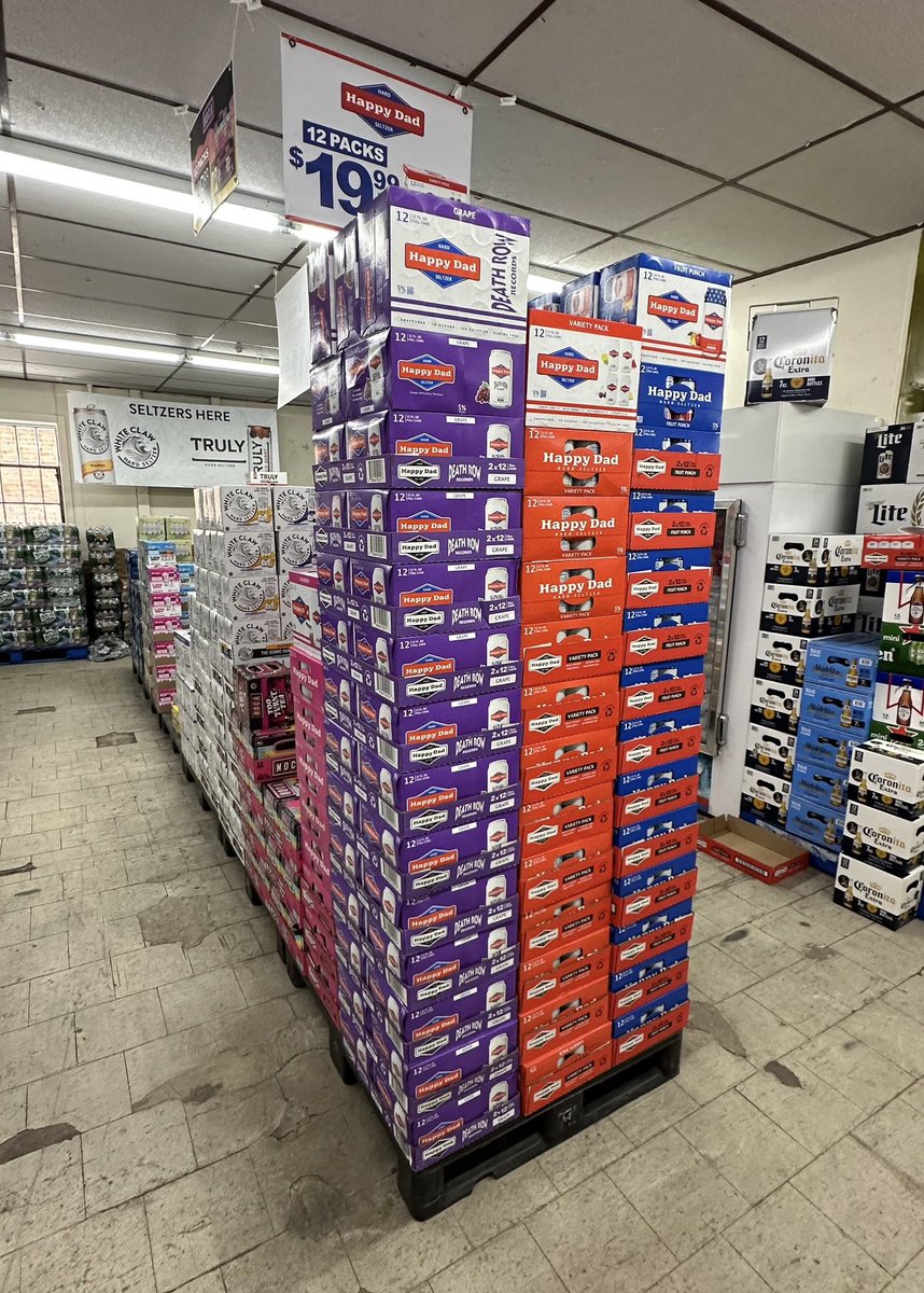 Happy Dad tweet media