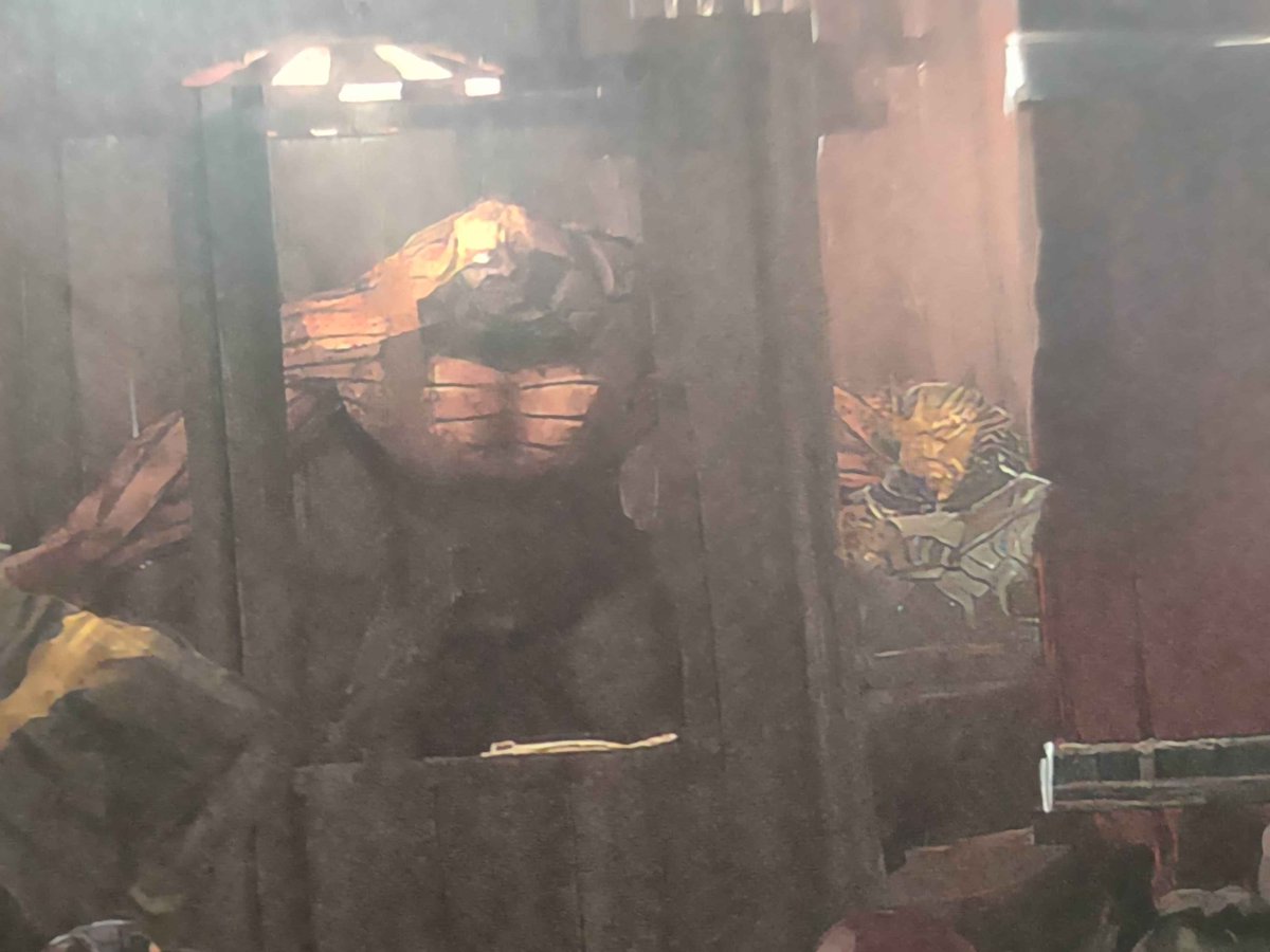 In art of the acolyte, there seems to be a Gormak from Swtor on Ieda