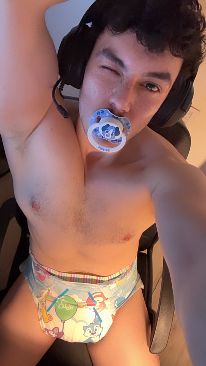 Pup Levi 💛🐶 tweet media