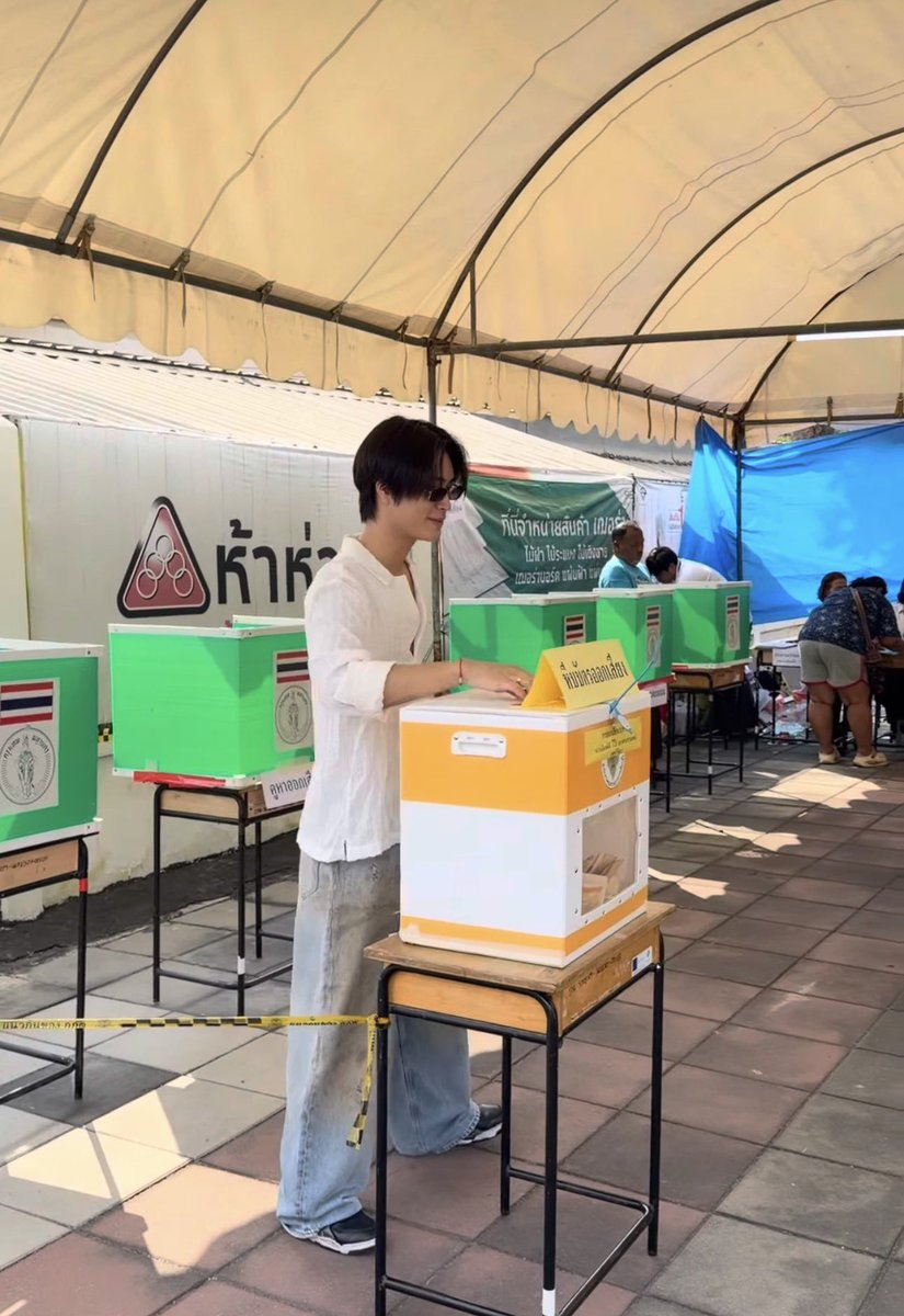 น้องเจมมาแล้ว ใช้สิทธิ์ใช้เสียงได้หล่อมาก
 
#Gemini_NT #เจมีไนน์นรวิชญ์