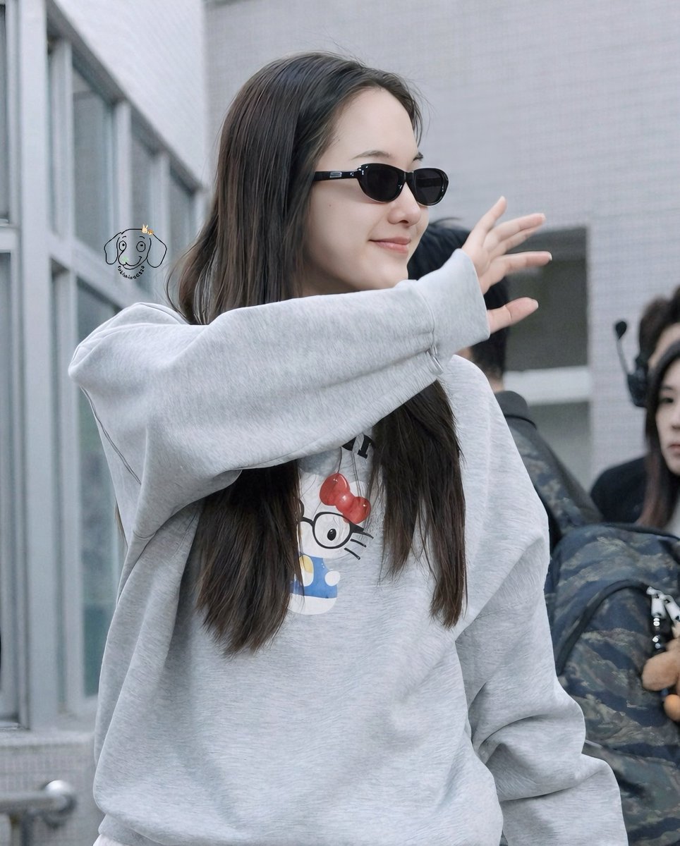 260208
上班路

#FreeninTaipei 
#srchafreen‌ #GIRLFREEN 
#solennEntertainment